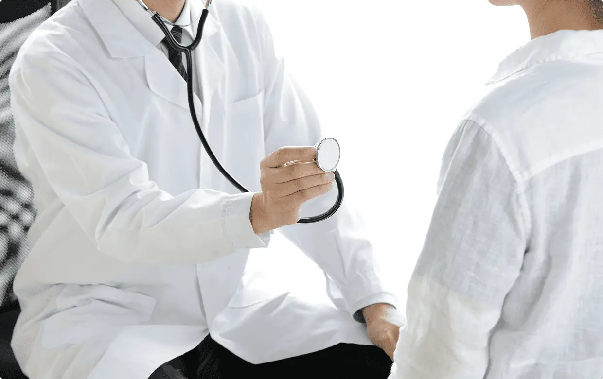 診察をしている様子