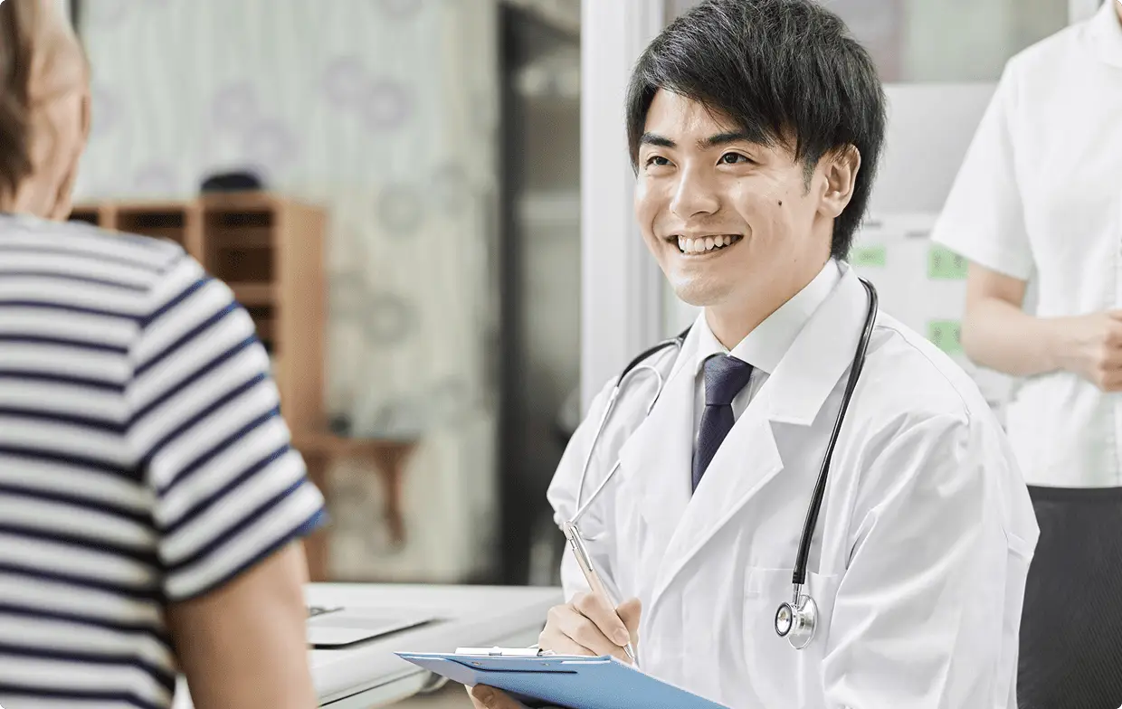 診察をしている様子